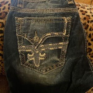 Men’s Rock Revival Relaxed Straight Leg Jeans